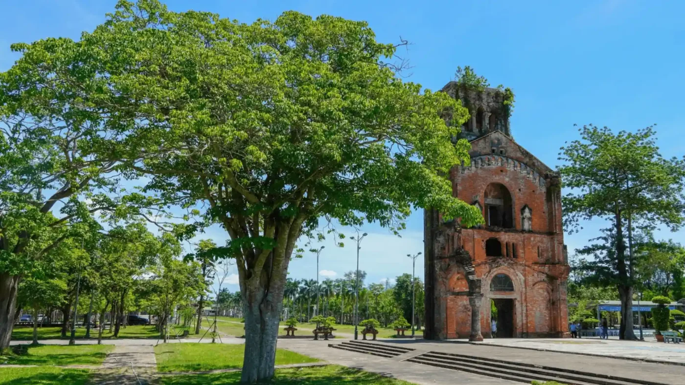 Thông Tin Du Lịch